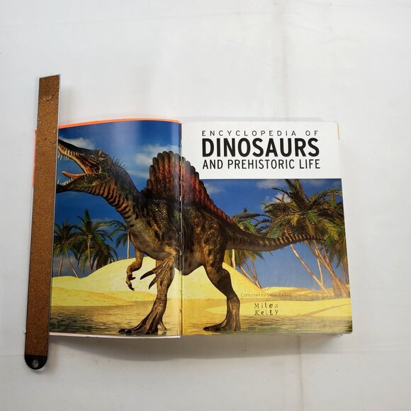 Encyclopedia Of Dinosaurs and Prehistoric Life Book by Miles Kelly - Paperback - Picture 3 of 8